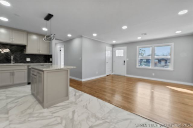 2059 E Young Place, Tulsa, OK 74110