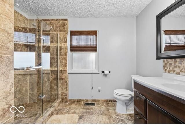 1405 Lafayette Avenue, Lebanon, IN 46052