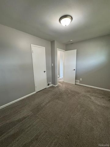 2726 Margaret Street, Melvindale, MI 48122