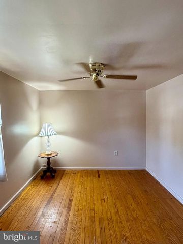 31 E ORANGE ST, Ephrata, PA 17522