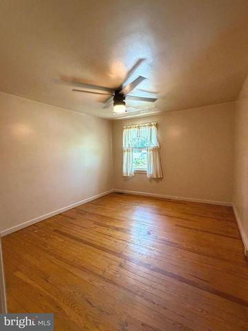 31 E ORANGE ST, Ephrata, PA 17522