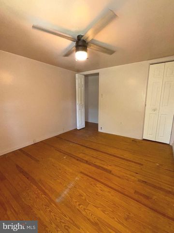 31 E ORANGE ST, Ephrata, PA 17522
