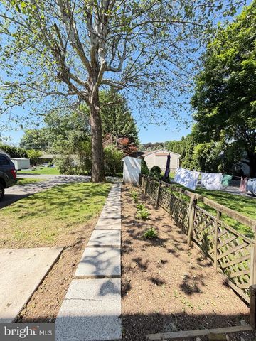 31 E ORANGE ST, Ephrata, PA 17522
