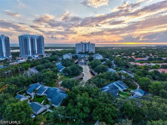 201 Arbor Lake DR 2-201, Naples, FL 34110
