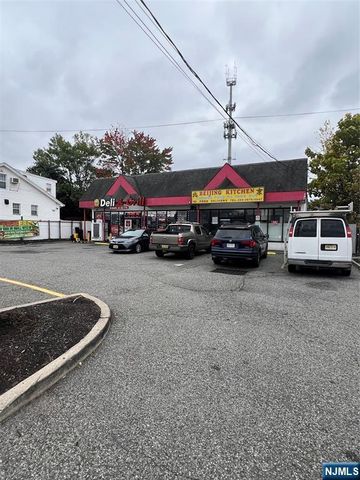 20 Columbia Avenue, Bergenfield, NJ 07621