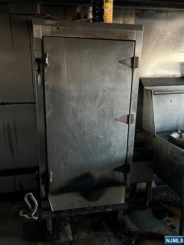 20 Columbia Avenue, Bergenfield, NJ 07621