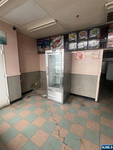 20 Columbia Avenue, Bergenfield, NJ 07621