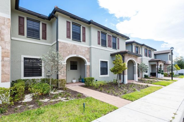 3420 W 111th Pl, Hialeah, FL 33018
