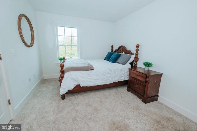 133 CHARLAN BLVD, Mount Joy, PA 17552