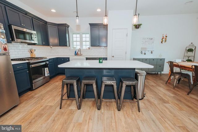 133 CHARLAN BLVD, Mount Joy, PA 17552