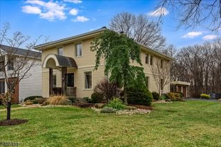 3 Adelina Ct, Cedar Grove Twp., NJ 07009