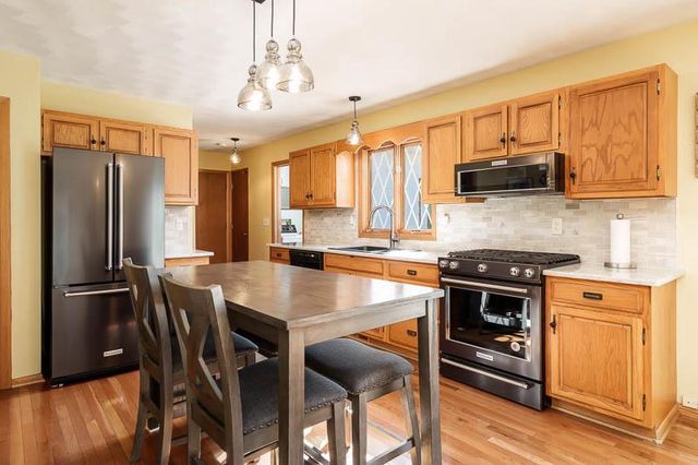 3168 S High Crest Road, Beloit, WI 53511