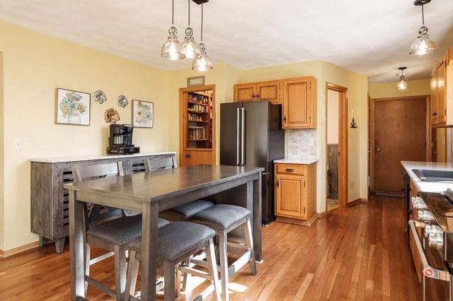 3168 S High Crest Road, Beloit, WI 53511