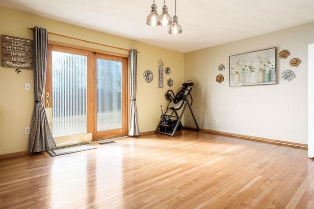 3168 S High Crest Road, Beloit, WI 53511