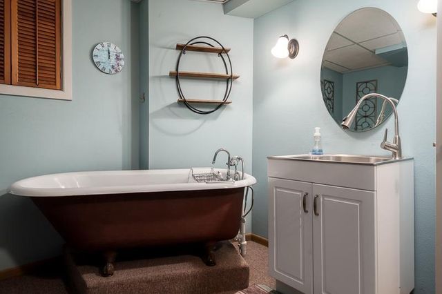 3168 S High Crest Road, Beloit, WI 53511