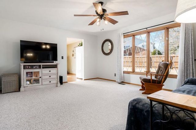 3168 S High Crest Road, Beloit, WI 53511