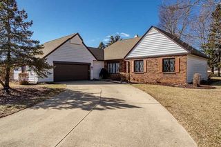 3168 S High Crest Road, Beloit, WI 53511