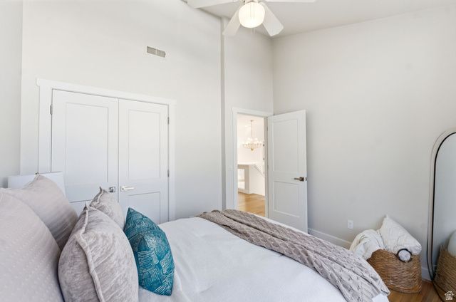 16 GATEHOUSE LN, Sandy, UT 84092