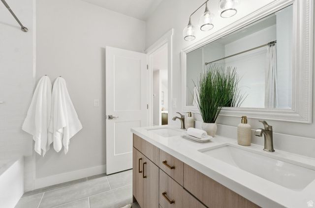 16 GATEHOUSE LN, Sandy, UT 84092