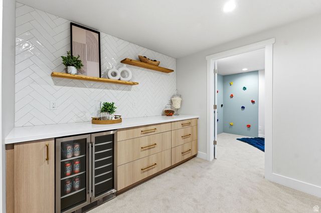 16 GATEHOUSE LN, Sandy, UT 84092