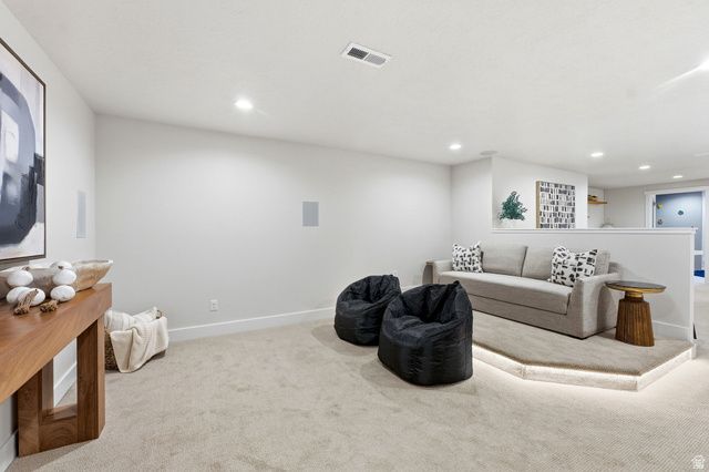 16 GATEHOUSE LN, Sandy, UT 84092