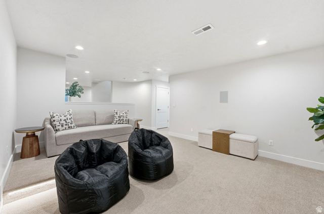 16 GATEHOUSE LN, Sandy, UT 84092