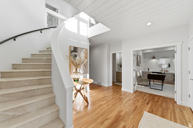 16 GATEHOUSE LN, Sandy, UT 84092