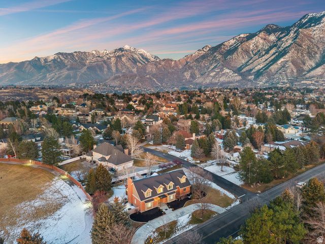 16 GATEHOUSE LN, Sandy, UT 84092