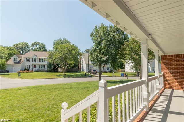 817 Doe Run DR, Chesapeake, VA 23322