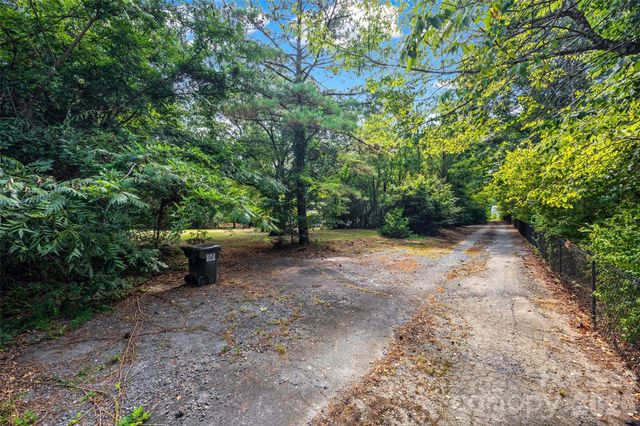 15715 Youngblood Road, Charlotte, NC 28278