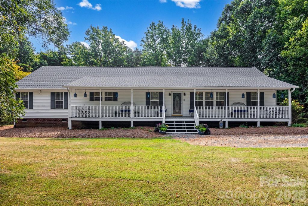 15715 Youngblood Road, Charlotte, NC 28278