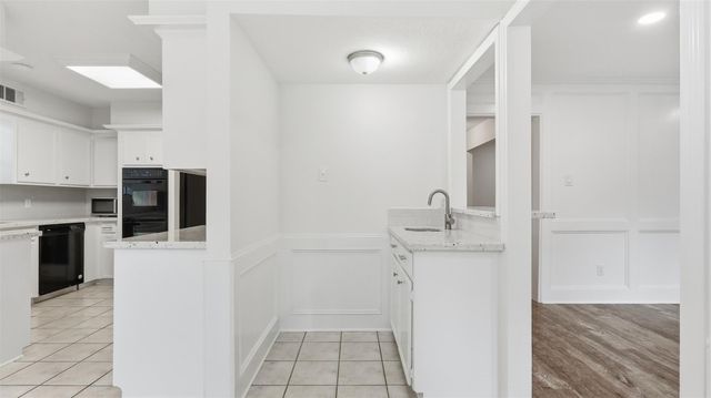 2715 Wildridge Drive, Kingwood, TX 77339