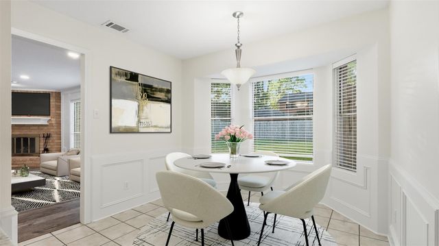 2715 Wildridge Drive, Kingwood, TX 77339