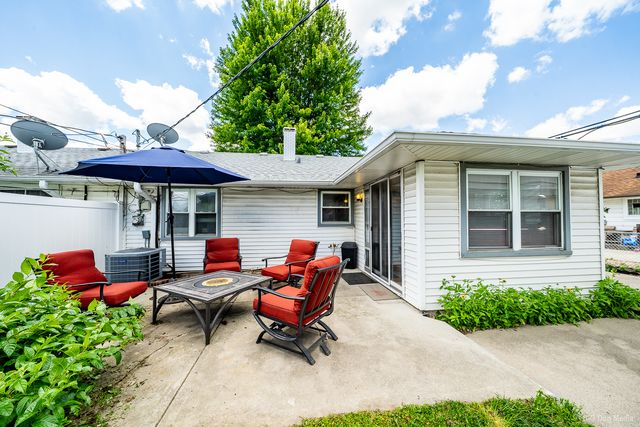 4234 W 90th Place, Hometown, IL 60456