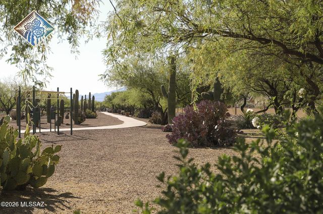 105 W Calle Guija, Sahuarita, AZ 85629