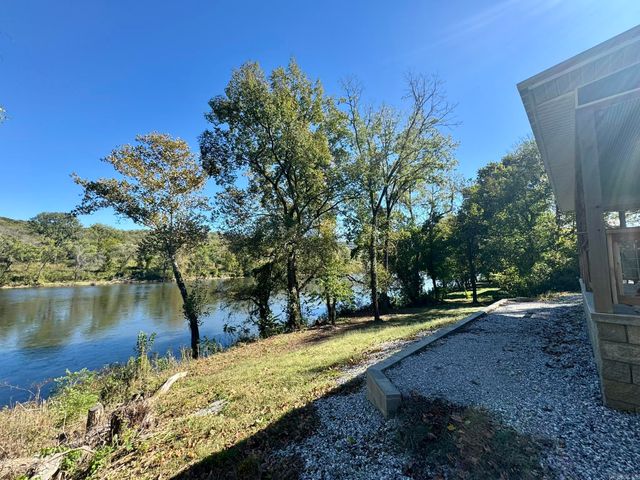 701 Sunset Valley, Mountain View, AR 72560