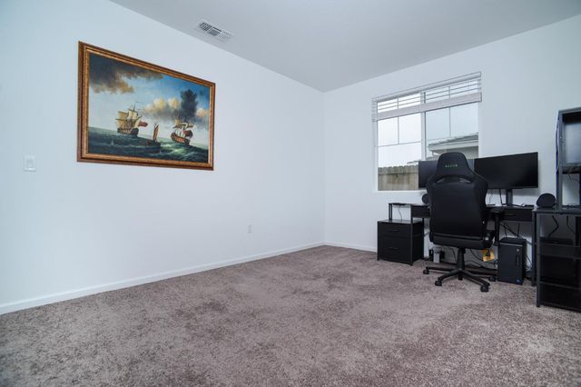 684 Popcorn St, Galt, CA 95632