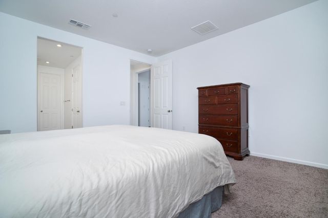 684 Popcorn St, Galt, CA 95632