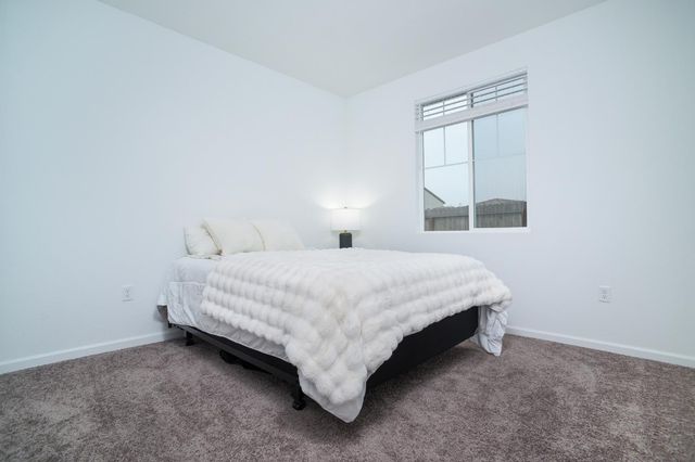 684 Popcorn St, Galt, CA 95632