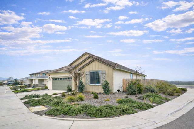 684 Popcorn St, Galt, CA 95632