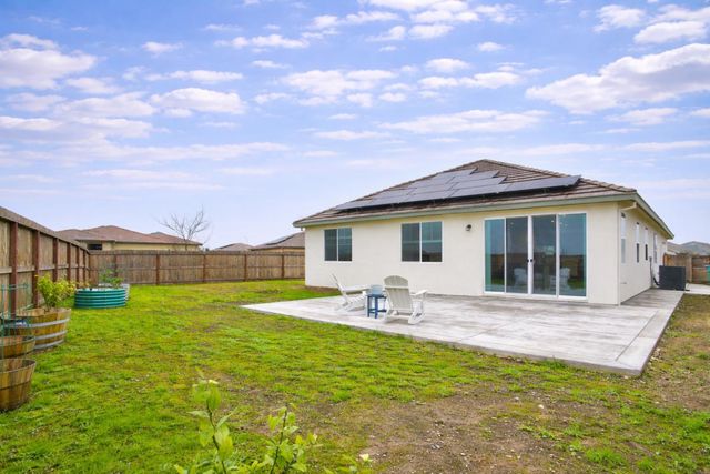 684 Popcorn St, Galt, CA 95632