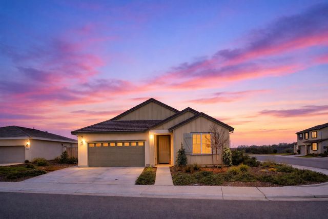 684 Popcorn St, Galt, CA 95632