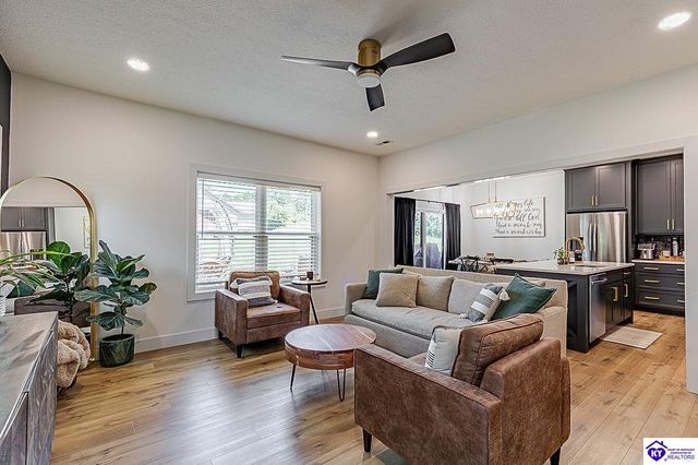 803 Thorndale Way, Elizabethtown, KY 42701