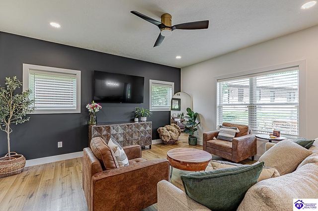 803 Thorndale Way, Elizabethtown, KY 42701