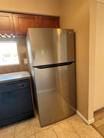 10855 Meadowglen Lane 721, Houston, TX 77042