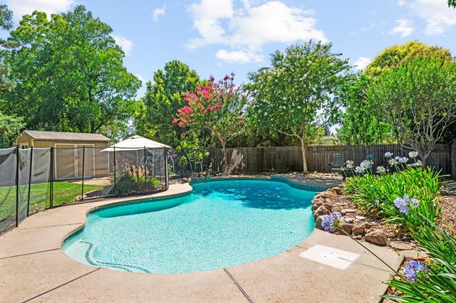 1308 Carnation Ct, Roseville, CA 95661