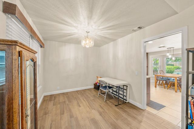1308 Carnation Ct, Roseville, CA 95661