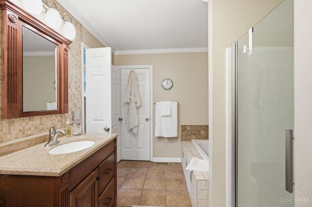 9614 Sparrow Place, Deerfield Twp., OH 45040