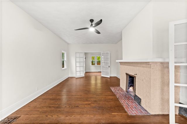 1161 W 8th Street, Lorain, OH 44052