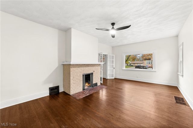 1161 W 8th Street, Lorain, OH 44052